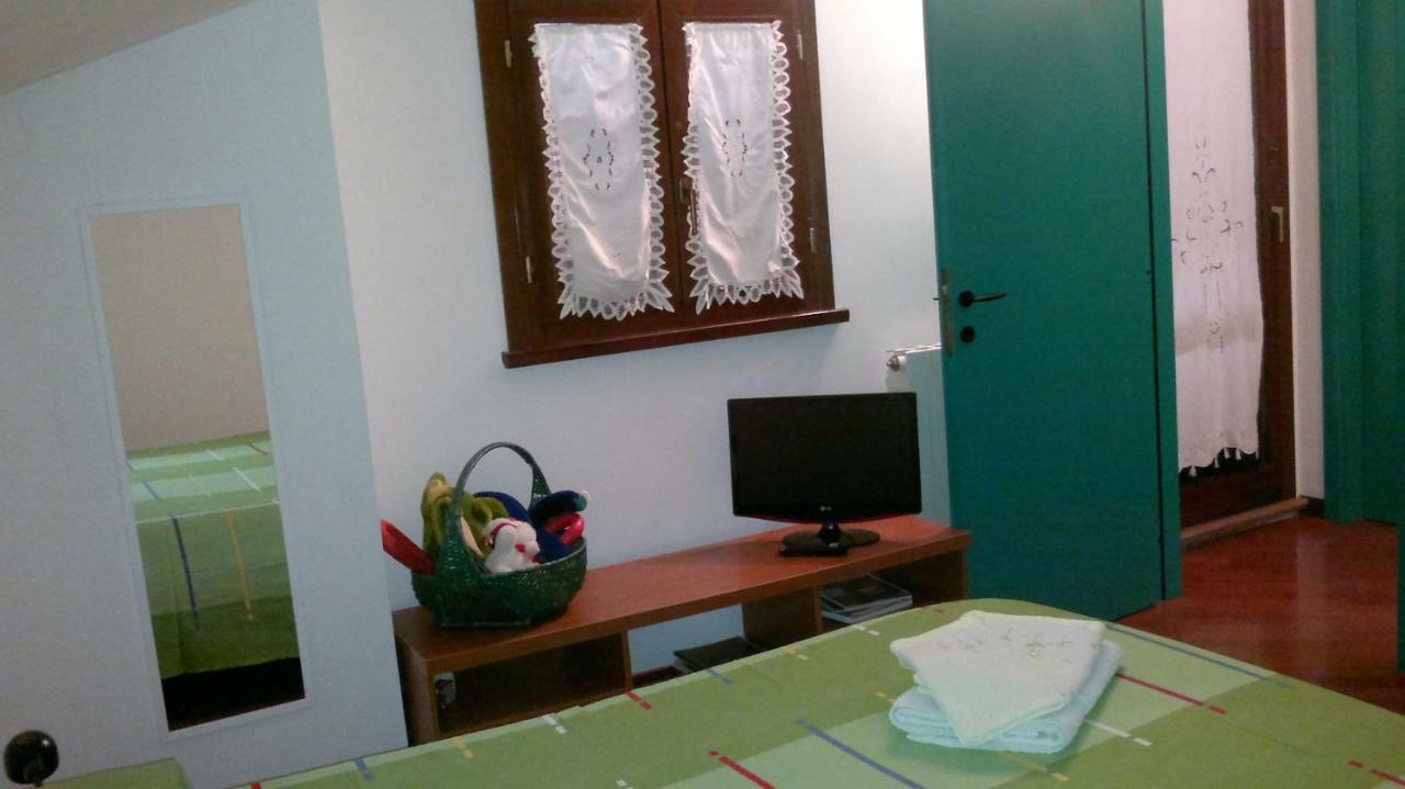 Appartamento Relax แตร์นี ภายนอก รูปภาพ